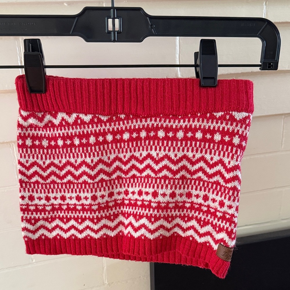 H&M Red and White Knit Fabric